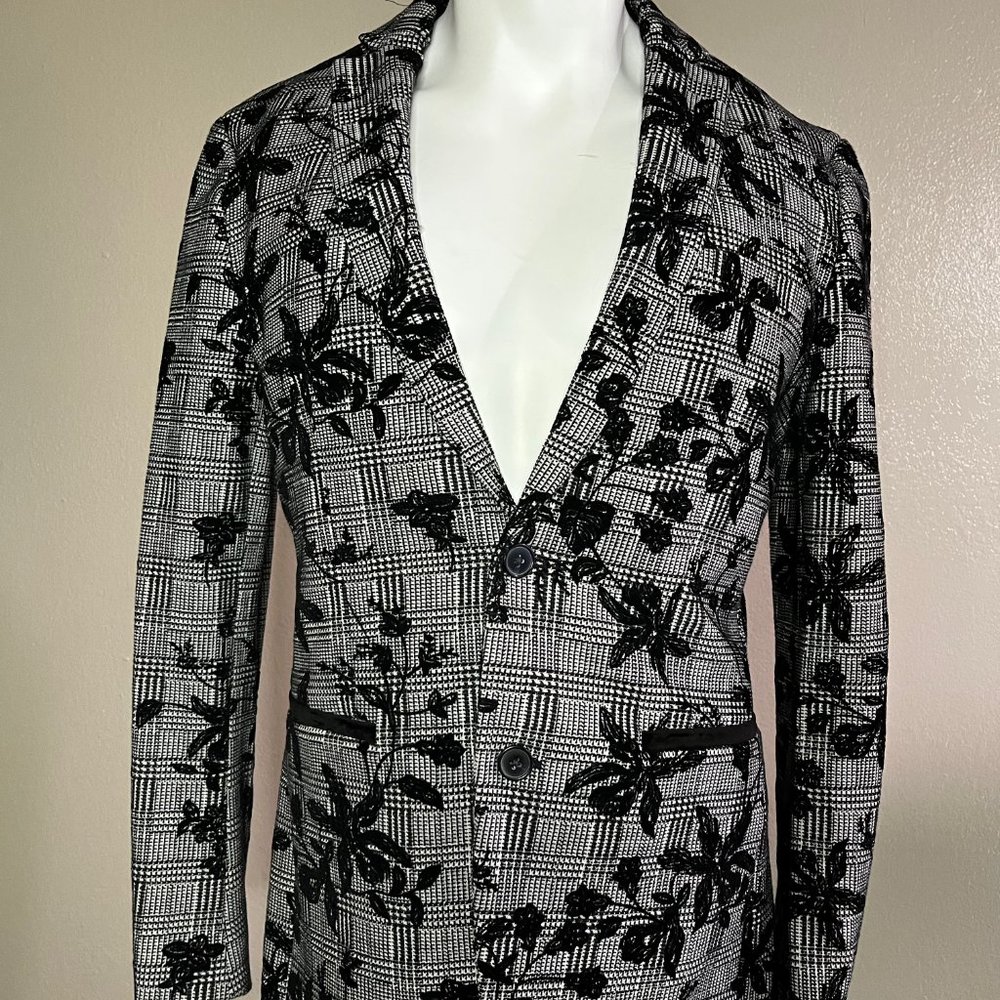 Small black and white patterned blazer with embroidered flowers
